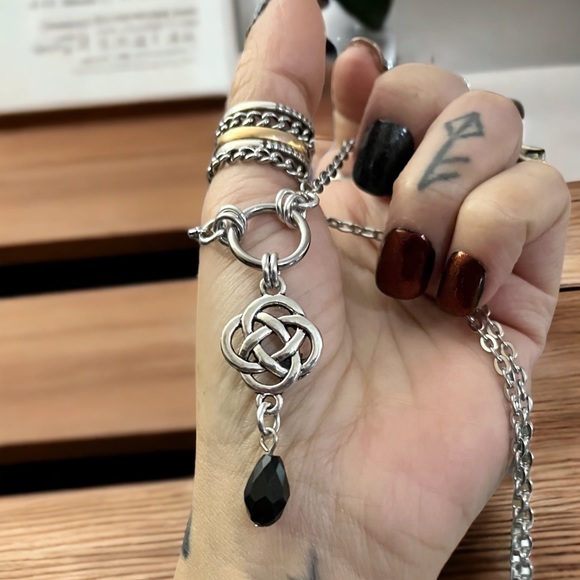 π΄Necklace stainless steel cable link chain celtic charm & dangly black crystal - Picture 4 of 8